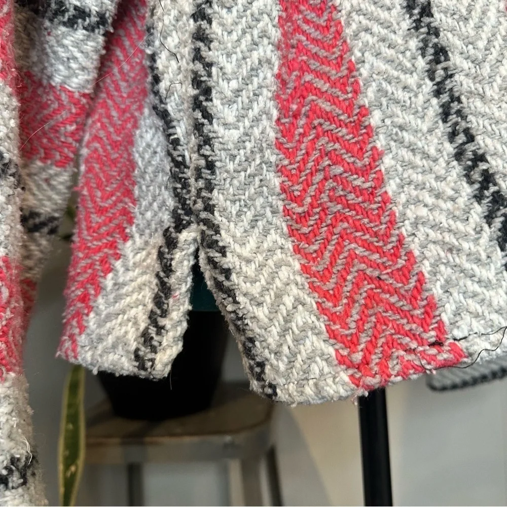Baja Joe unisex Striped pink, white and gray Mexican blanket Sweater hoodie larg